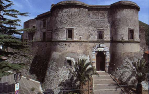 <p>Castello di Faicchio</p>